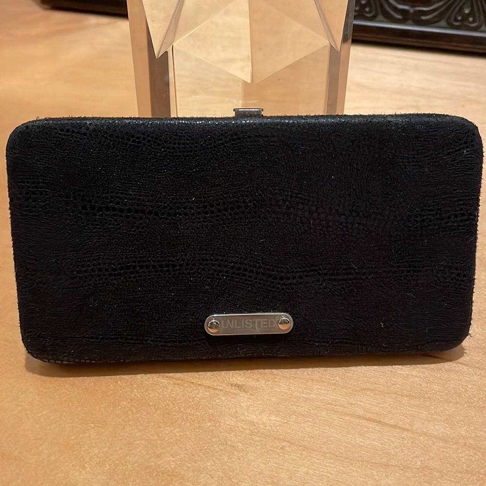 Black wallet